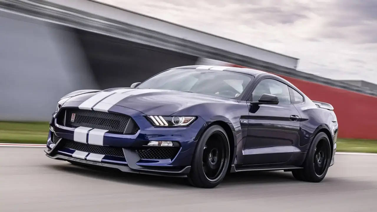 Convertible Car Rental in Miami: Prices, Companies, and Packages